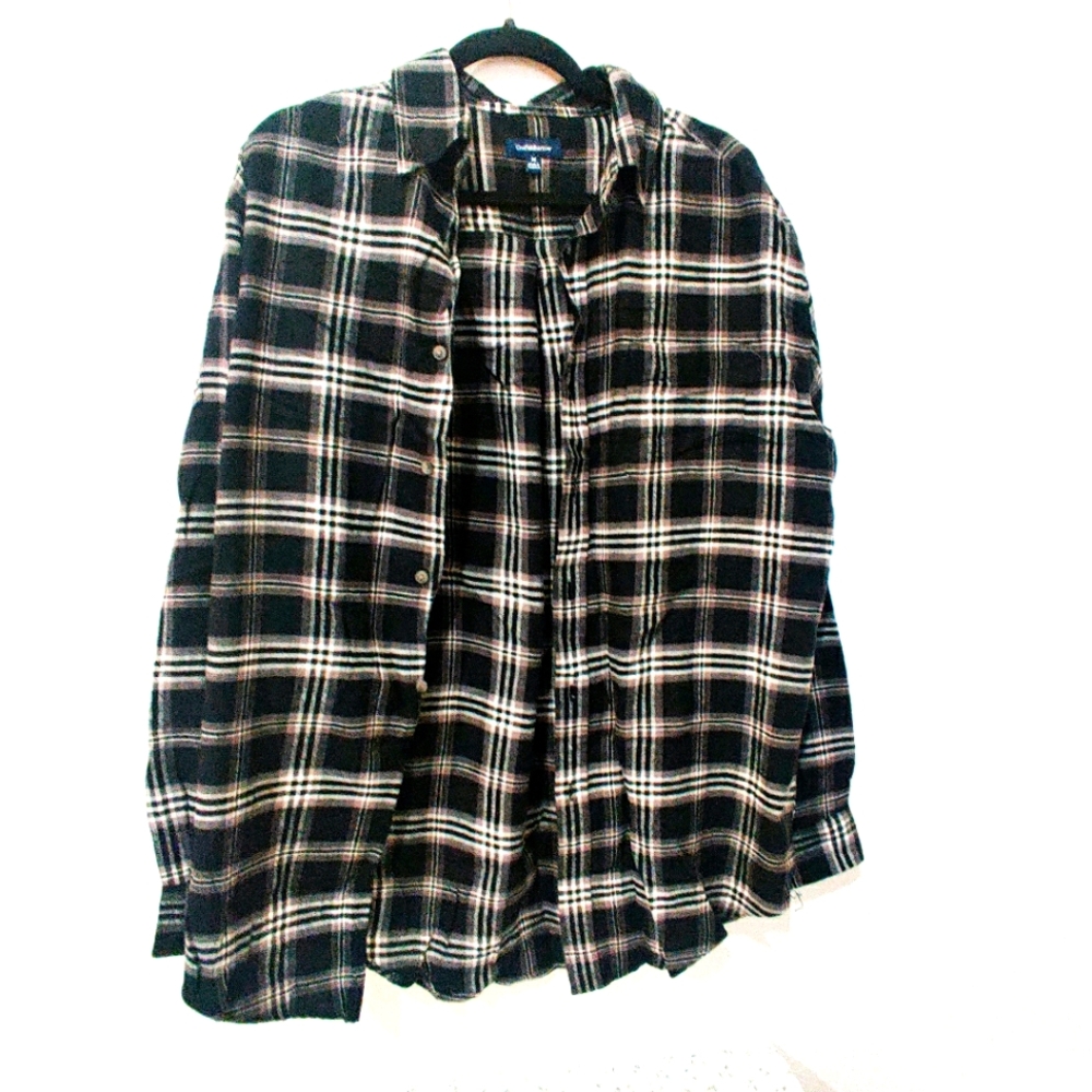 Croft & Barrow Medium Plaid button shirt